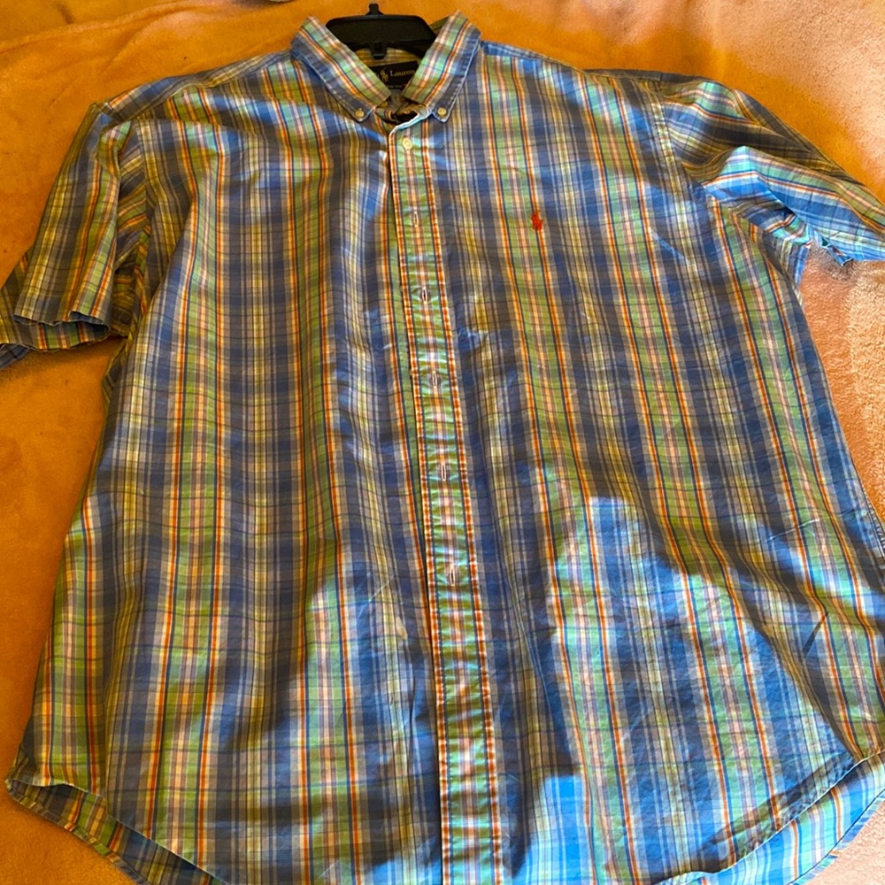 Polo collar shirt